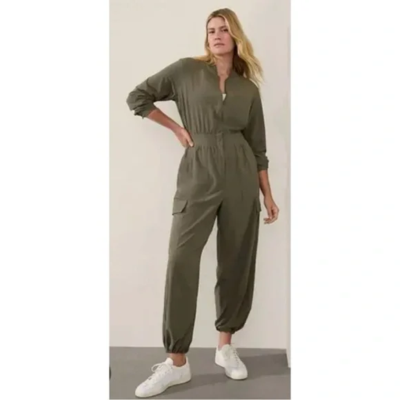 NEW! Athleta Olive Green Brooklyn Long Sleeve Jumpsuit #415820 - Size 2 🛍️ - Picture 5 of 9